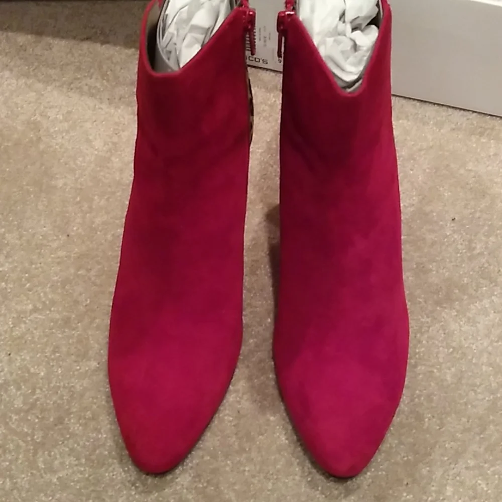 Red suede ankle boots with leopard pattern 9.5, nib